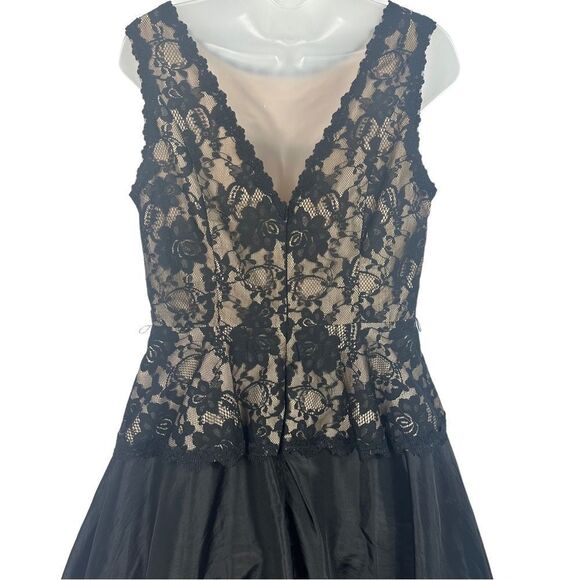 Jessica Howard Black Lace Fit Flare Dress Size 8 - Picture 7 of 13